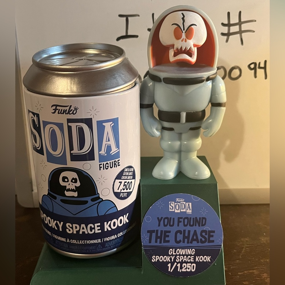 Funko Soda CHASE Spooky Space Kook Scooby Doo limited edition figure